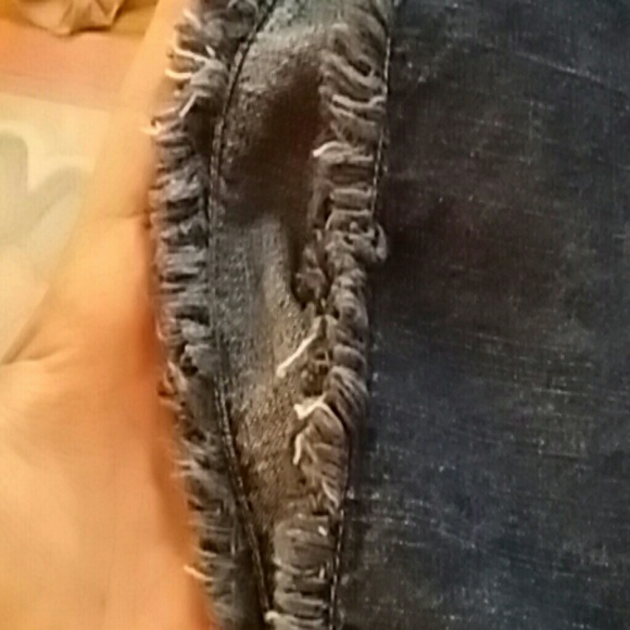 Maternity denim fringed shorts 🍼🎀🍼 - Picture 4 of 7